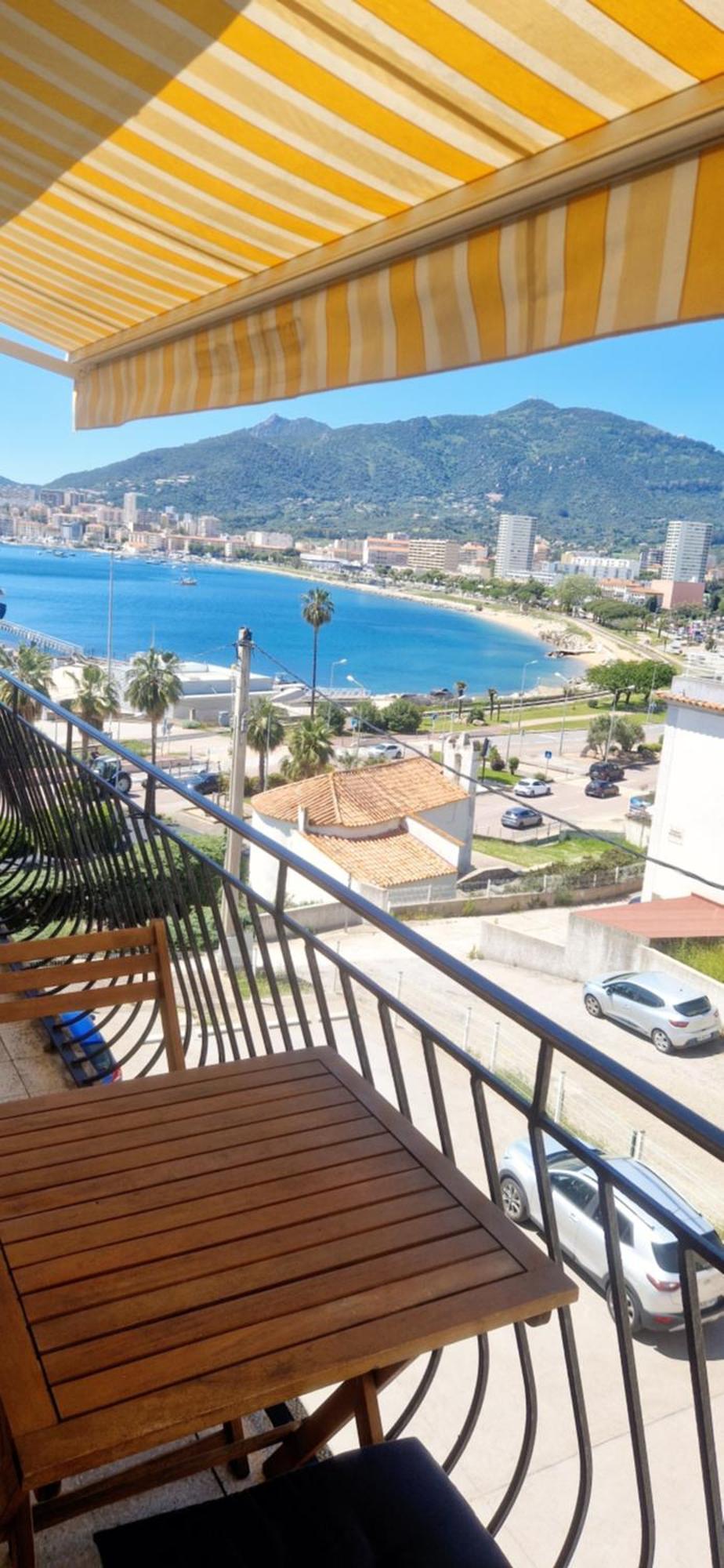Magnifique Appartement Avec Balcon Vue Mer A L'Entree D'Ajaccio Ajaccio  Eksteriør bilde
